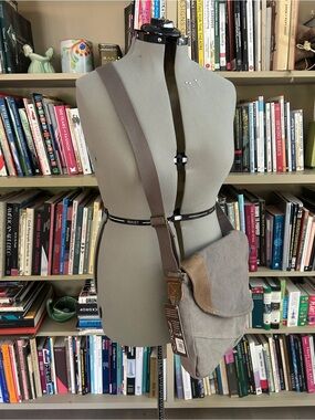 Cargoit Crossbody Bag